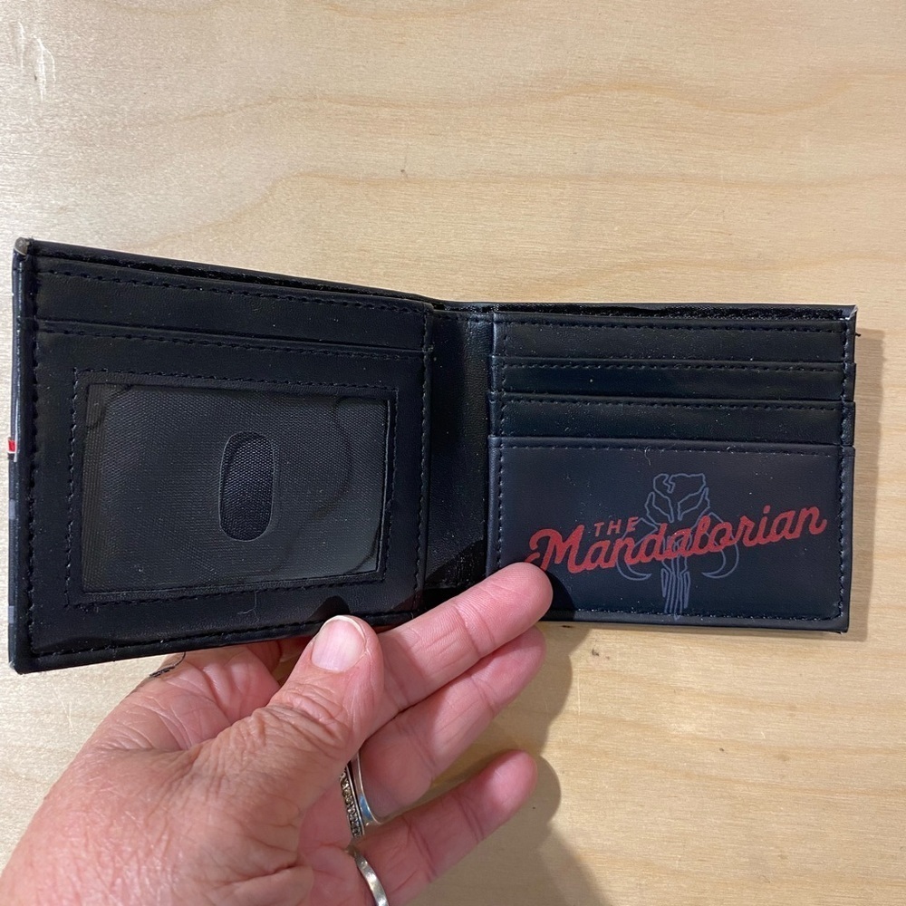 Black Mandalorian Wallet (Lw) View 6